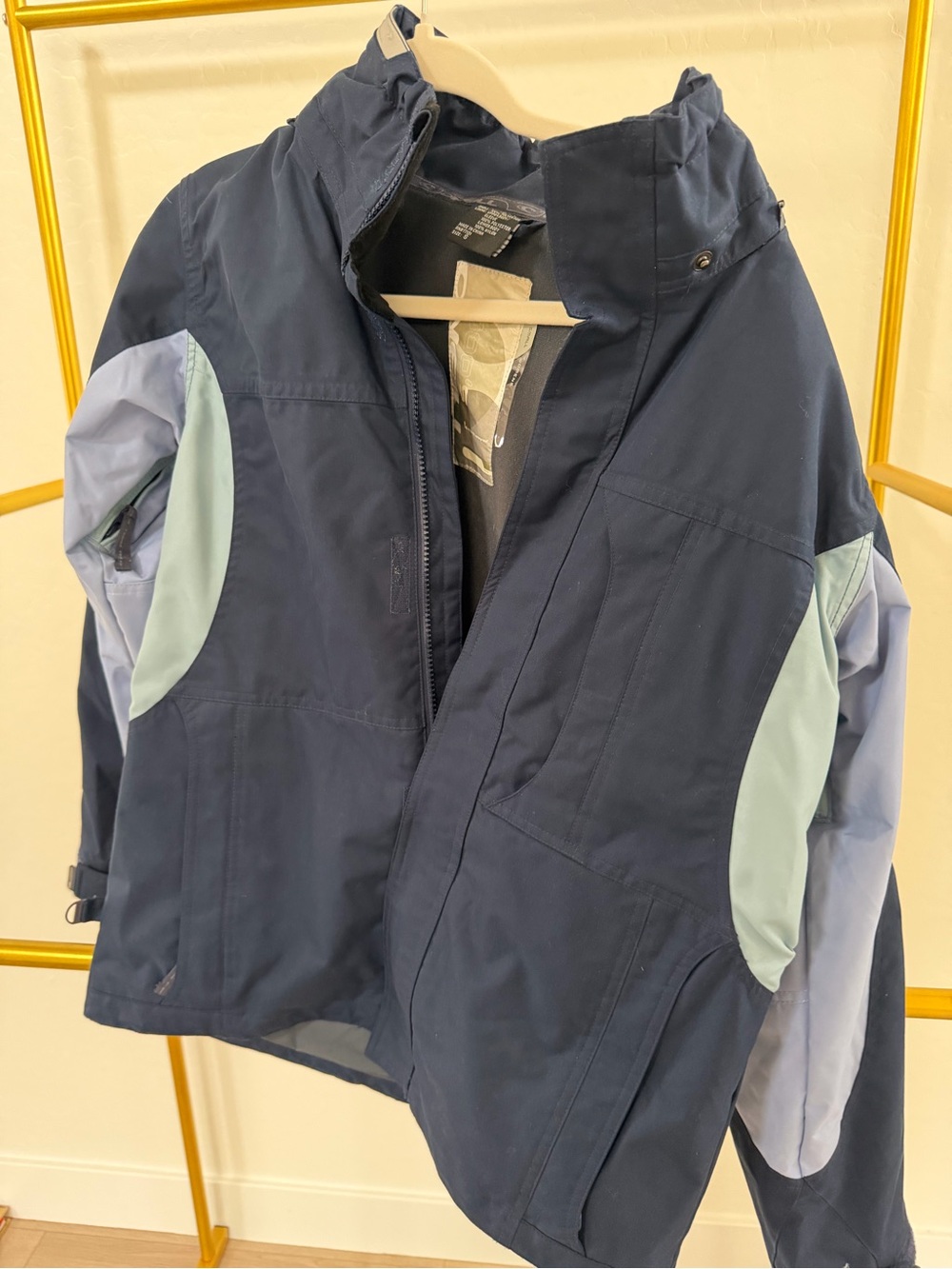 Women’s ski Jacket with Light Blue Panels